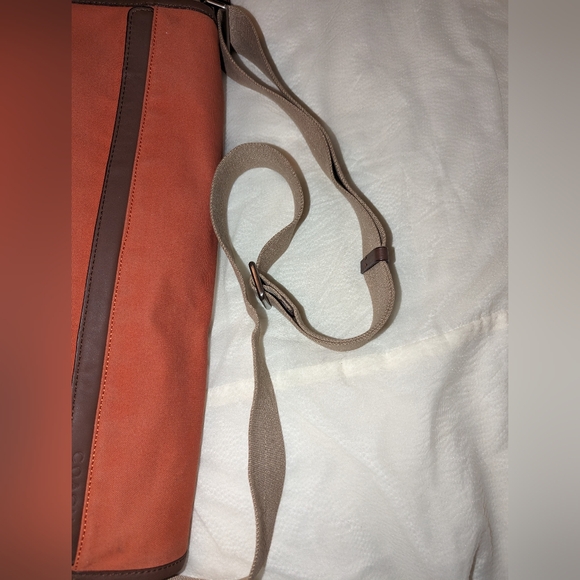 AUTHENTIC COACH MENS CAMDEN ORANGE CANVAS LARGE MESSENGER BAG #70829  GUC - Picture 8 of 16